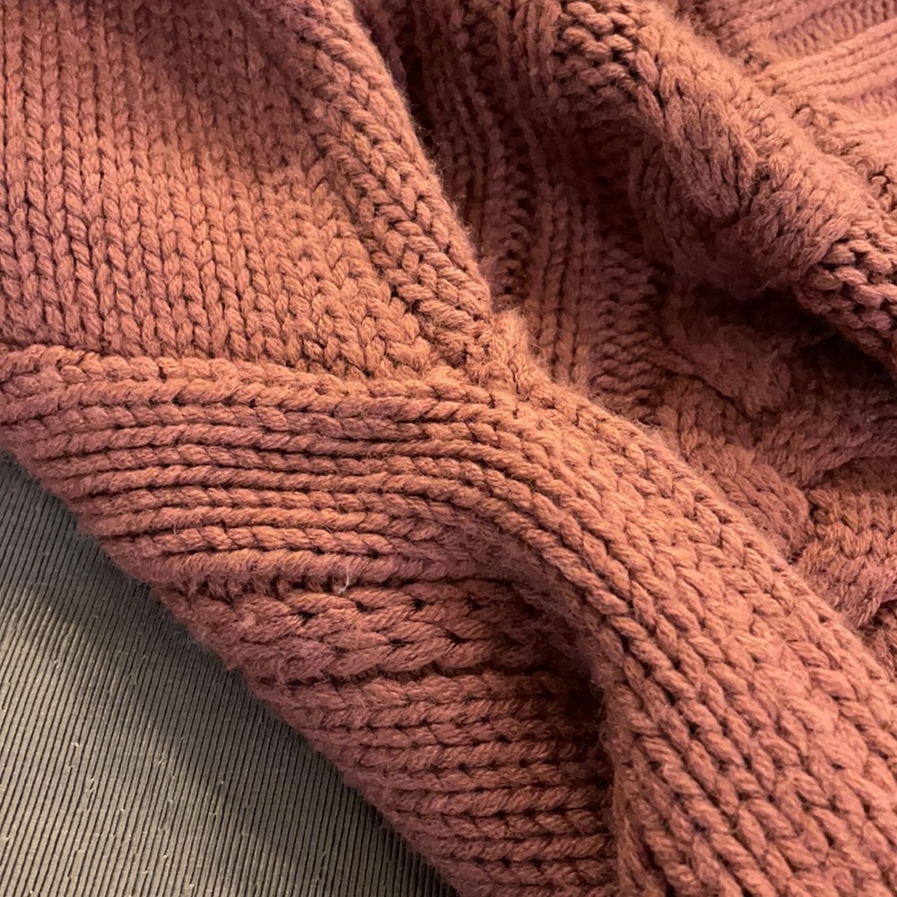JOA Thick Knit Sweater - Picture 9 of 14